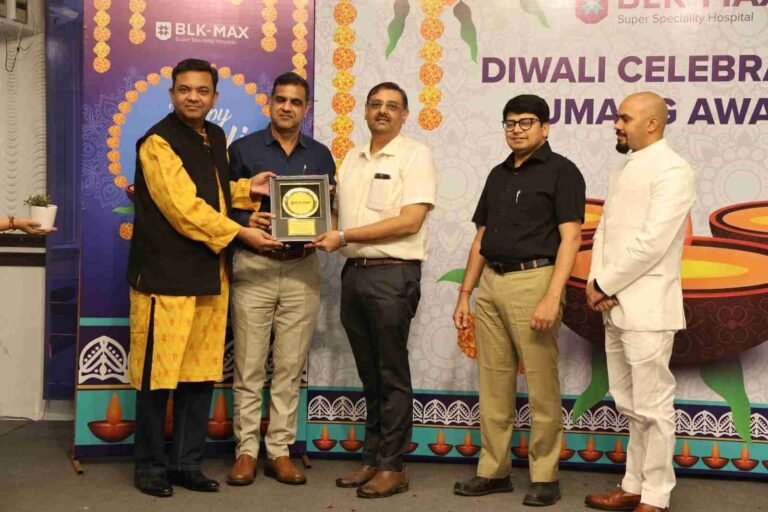 Received 10 years Service Excellence Award at BLK MAX